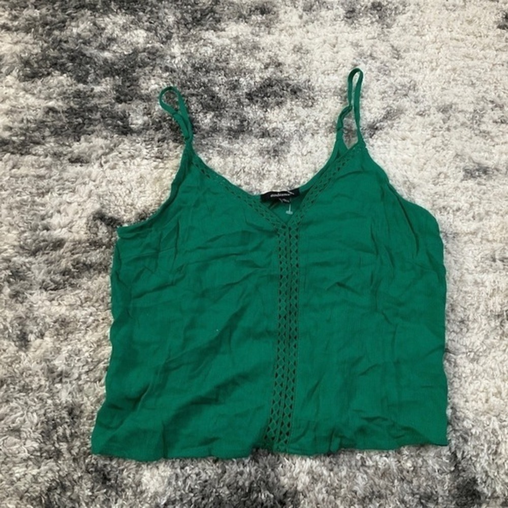 Ambrielle Cami Top Green Sleeveless Lace Trim V Neck Casual Size L